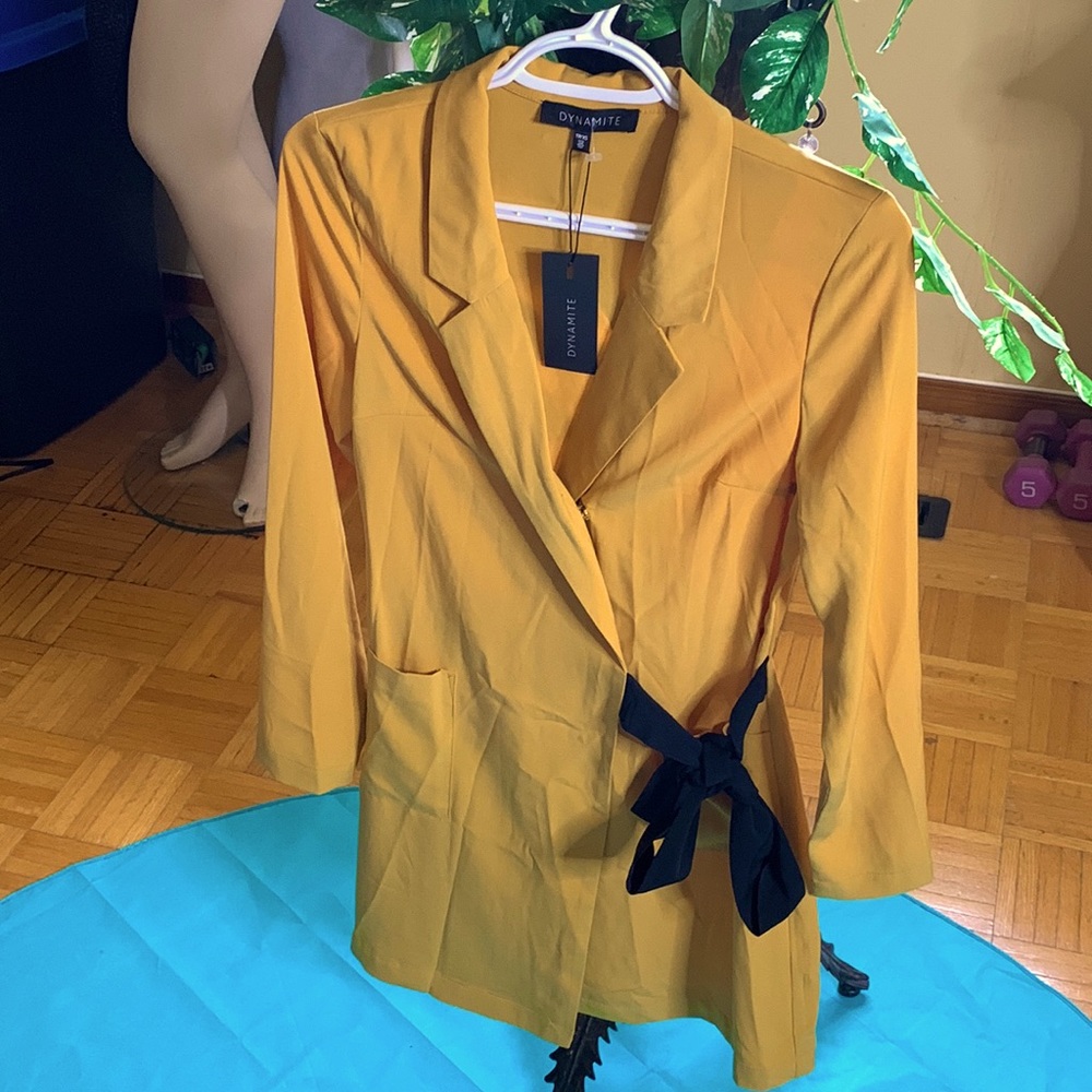 NWT Dynamite yellow top dress size XS